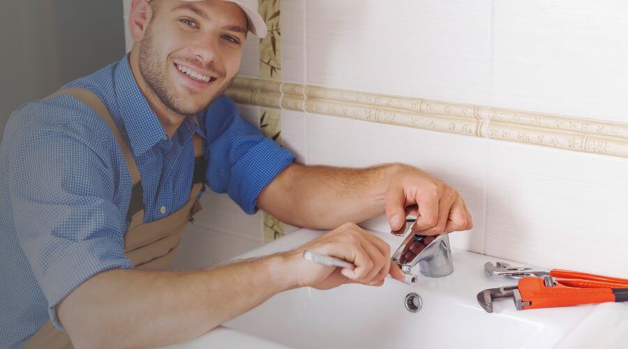 Professional clogged drains services in Hebron, IN